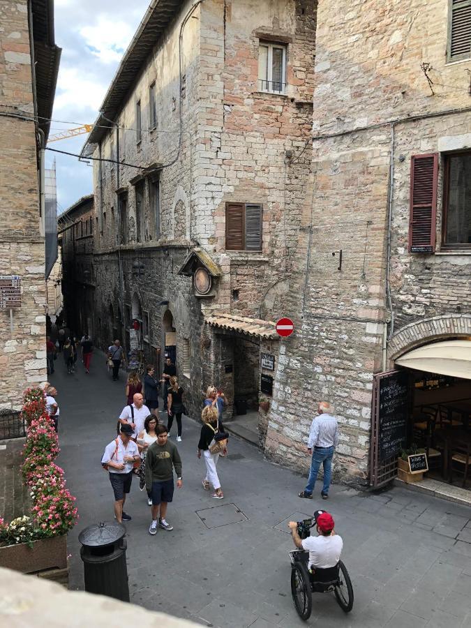 דירות אסיסי La Casa Dell'Artista מראה חיצוני תמונה